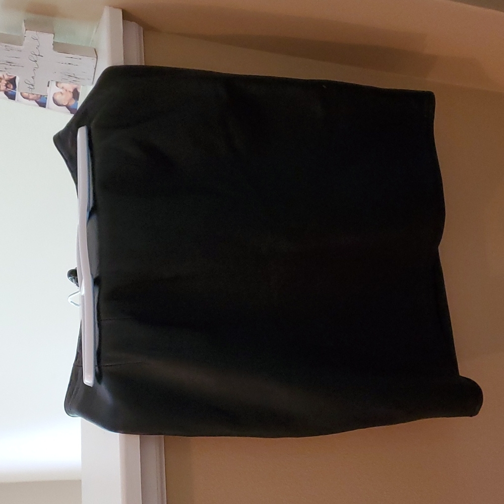 Vakko black leather mini skirt